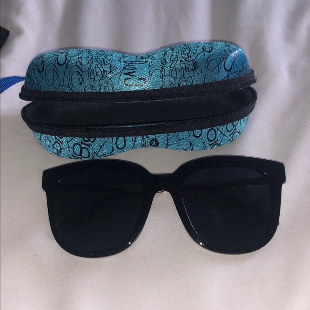 catfish shaped sunglasses